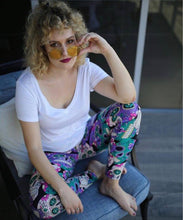 Load image into Gallery viewer, Sugar Skulls Premium Leggings
